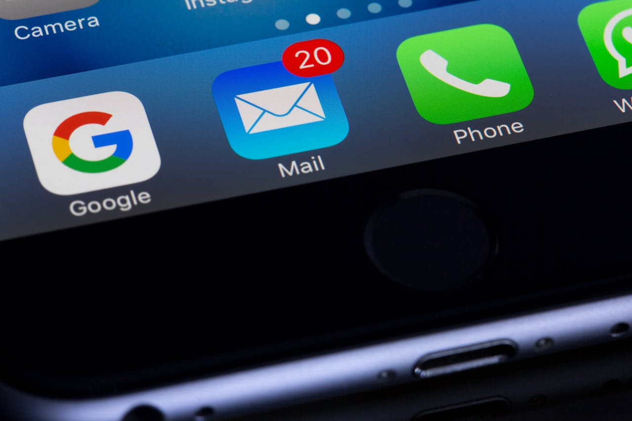 Abrams-Realty-communication-email